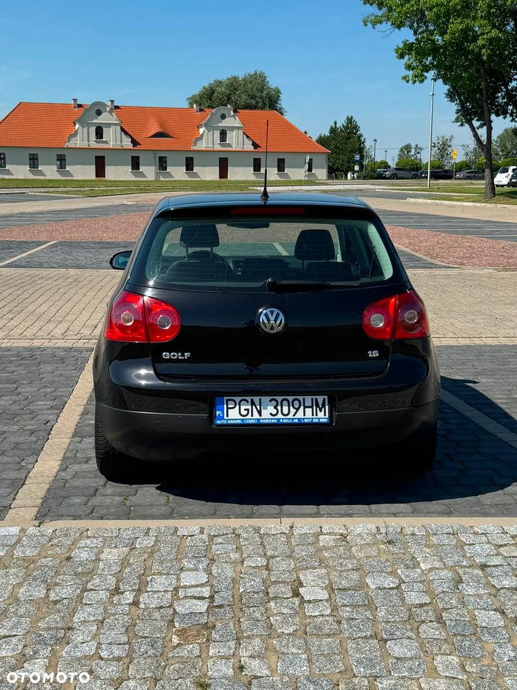 Volkswagen Golf 1.6 United - 8