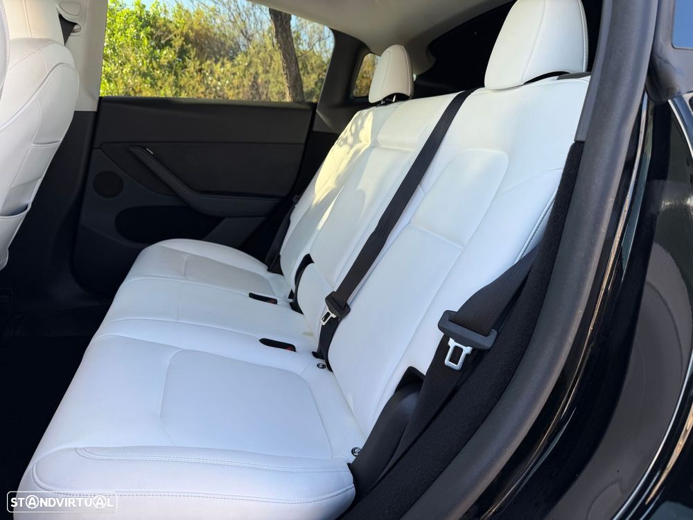 Tesla Model Y Long Range Tração Integral - 11