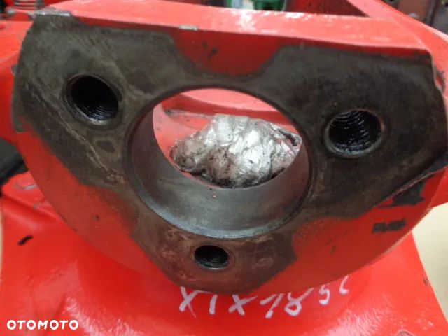 Zwrotnica mostu Carraro 20.25SI McCormick XTX185 - 4