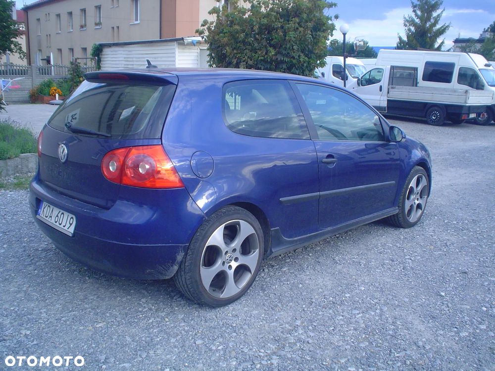 Volkswagen Golf 2.0 TDI Comfortline - 4