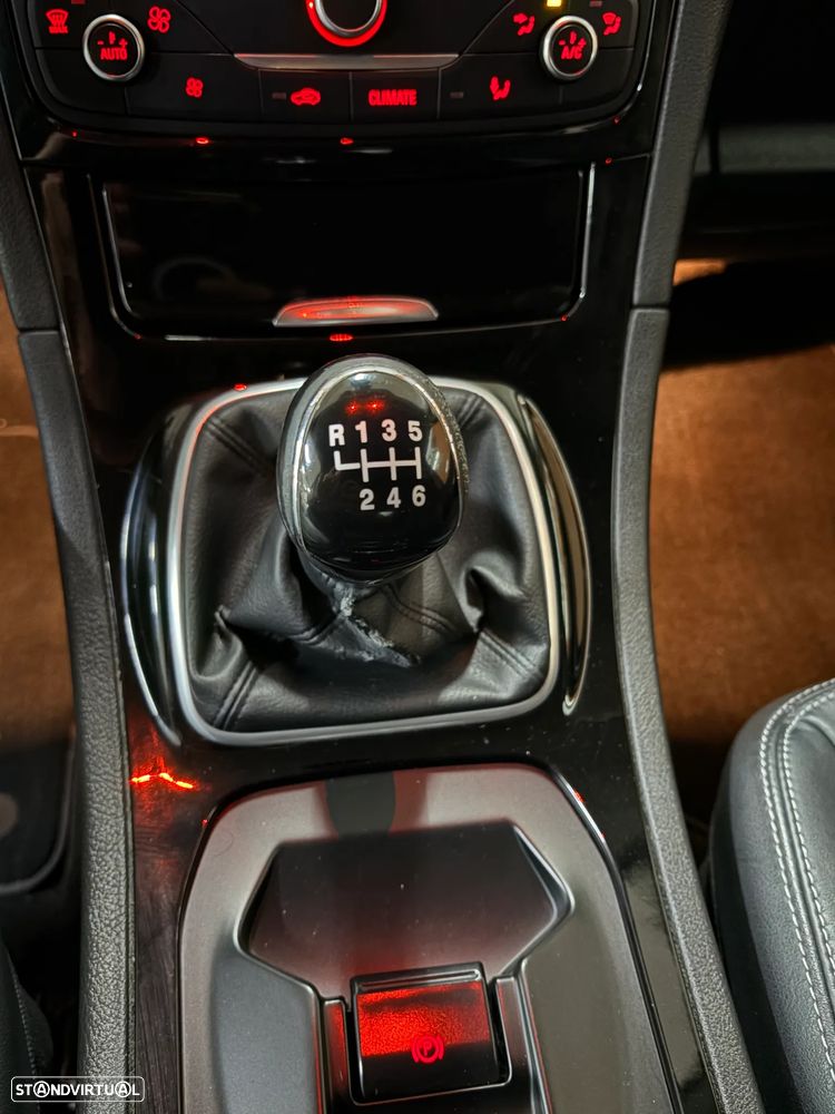 Ford Galaxy 2.0 TDCi Titanium Business - 26