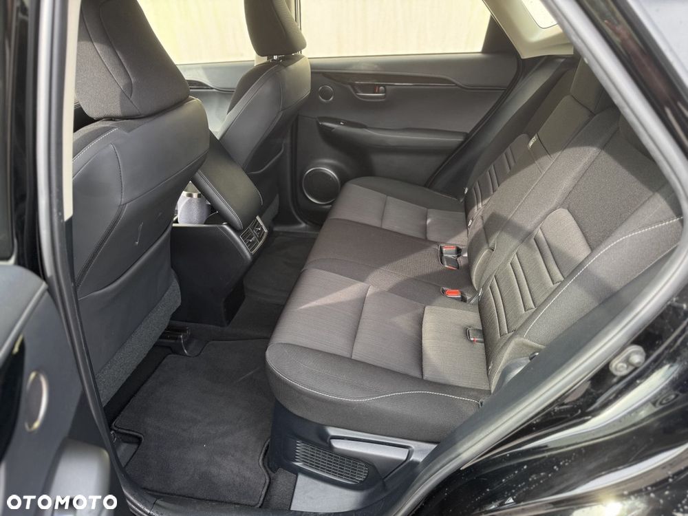 Lexus NX 300 Business Edition AWD - 8
