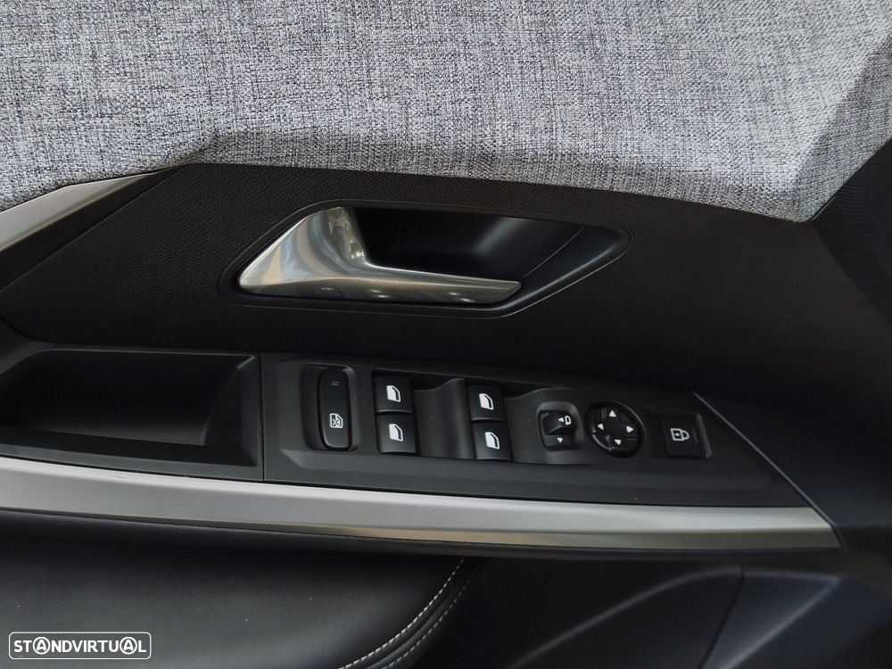 Peugeot 3008 1.2 Hybrid Allure e-DCS6 - 34