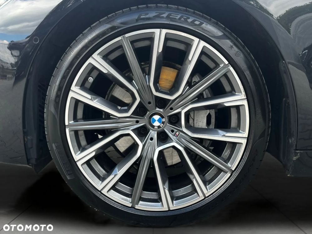 BMW Seria 7 730d xDrive mHEV - 6