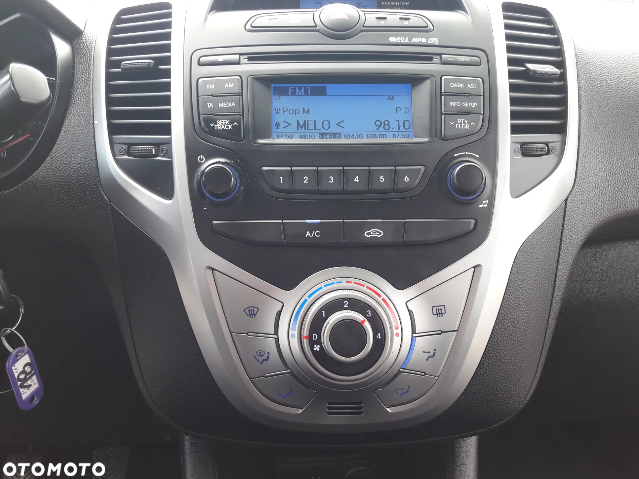 Hyundai ix20 1.4 blue - 26