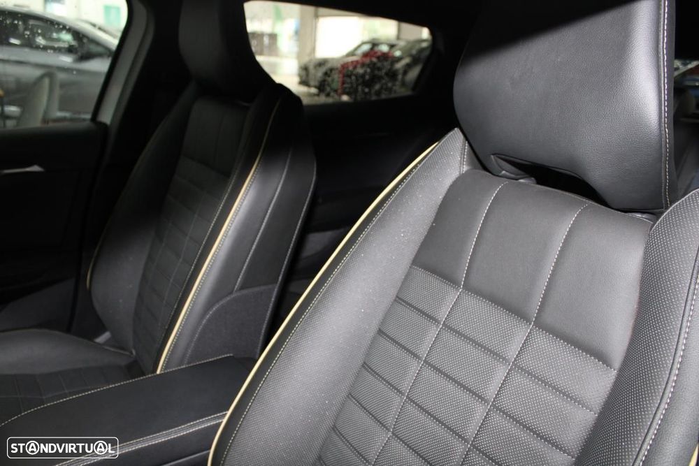 Renault Mégane E-Tech EV60 Iconic Autonomia Conforto - 13