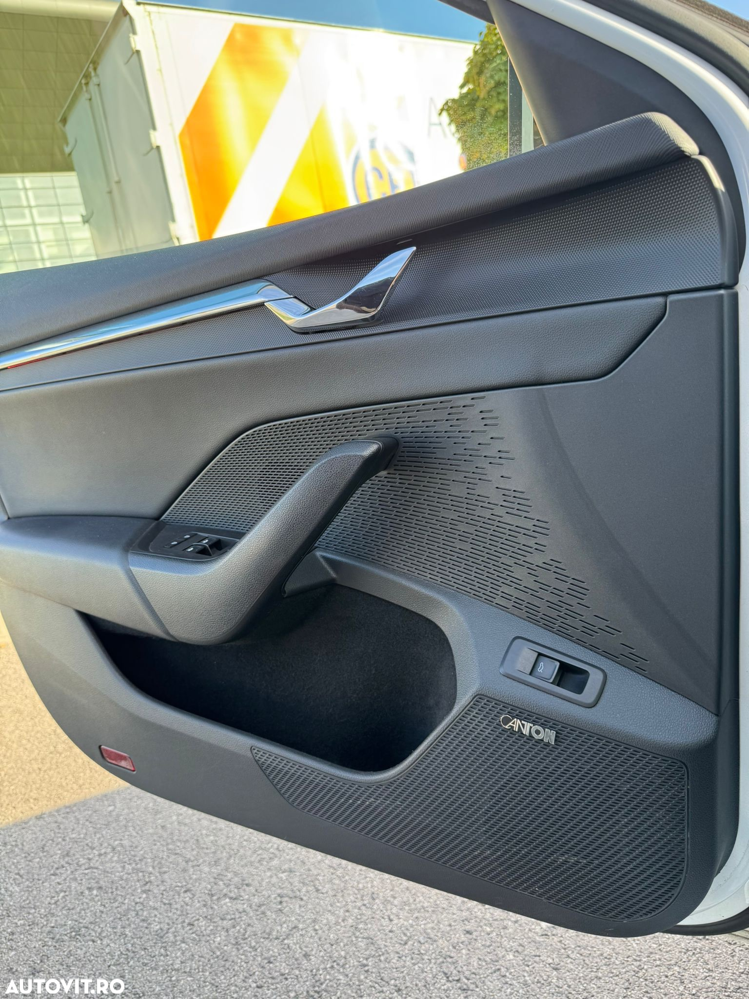 Skoda Octavia Combi 2.0 TDI DSG Edition Plus - 17