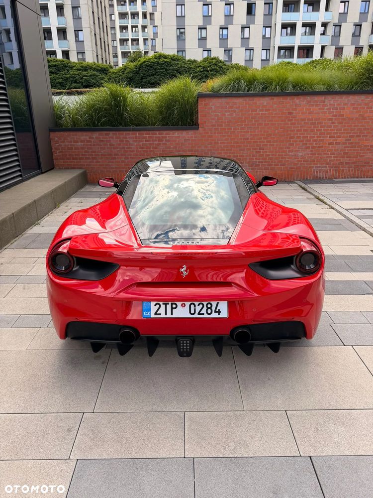 Ferrari 488 - 6