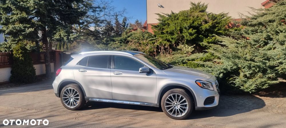 Mercedes-Benz GLA 250 4Matic 7G-DCT AMG Line - 6