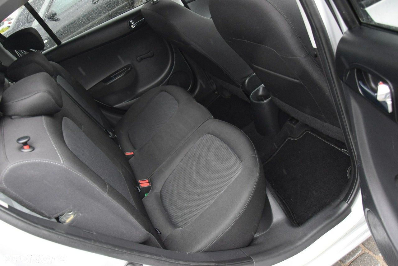 Hyundai i20 1.25 Wersja Jubileuszowa - 19