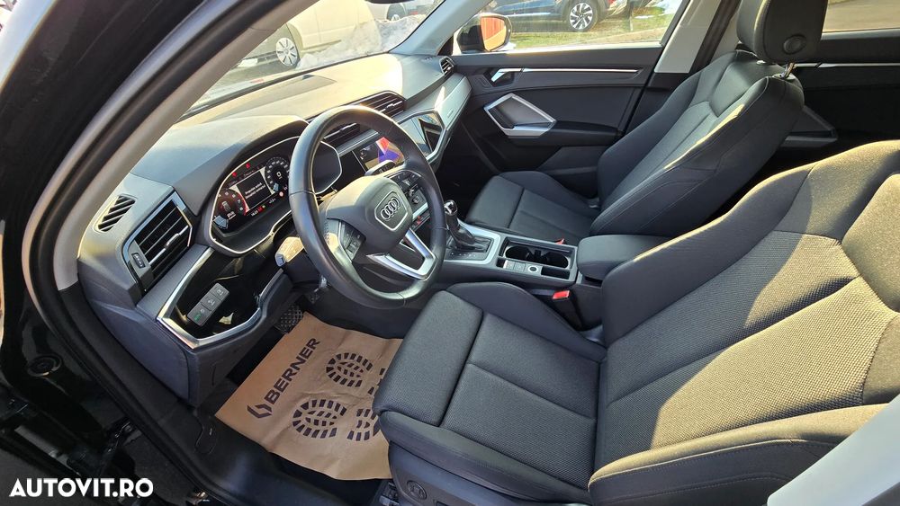 Audi Q3 2.0 40 TFSI S tronic quattro Advanced - 9