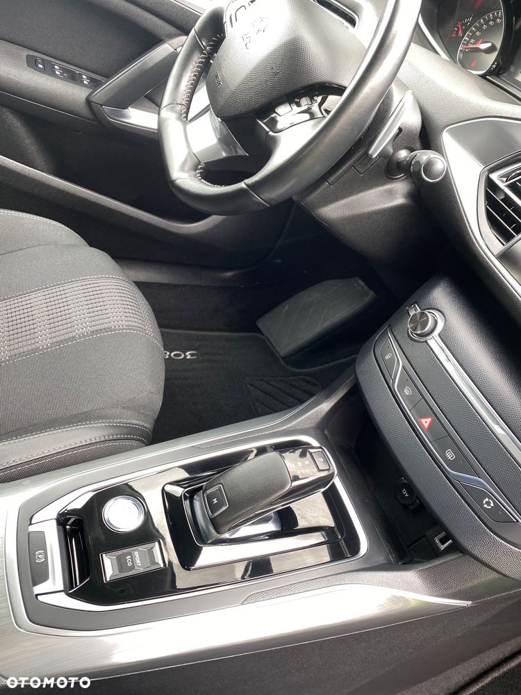 Peugeot 308 1.2 PureTech GPF GT S&S EAT8 - 14