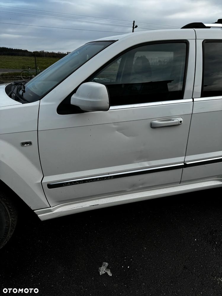 Jeep Grand Cherokee - 20