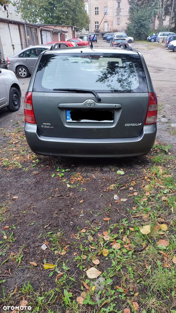Toyota Corolla 2.0 D-4D Combi - 11