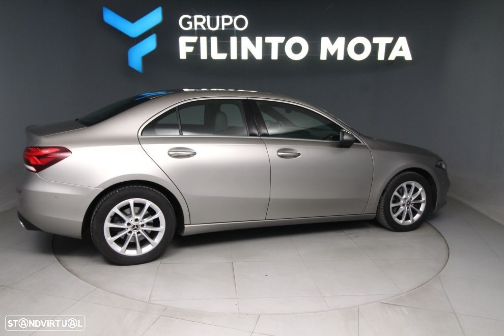 Mercedes-Benz A 200 Limousine Progressive Aut. - 2