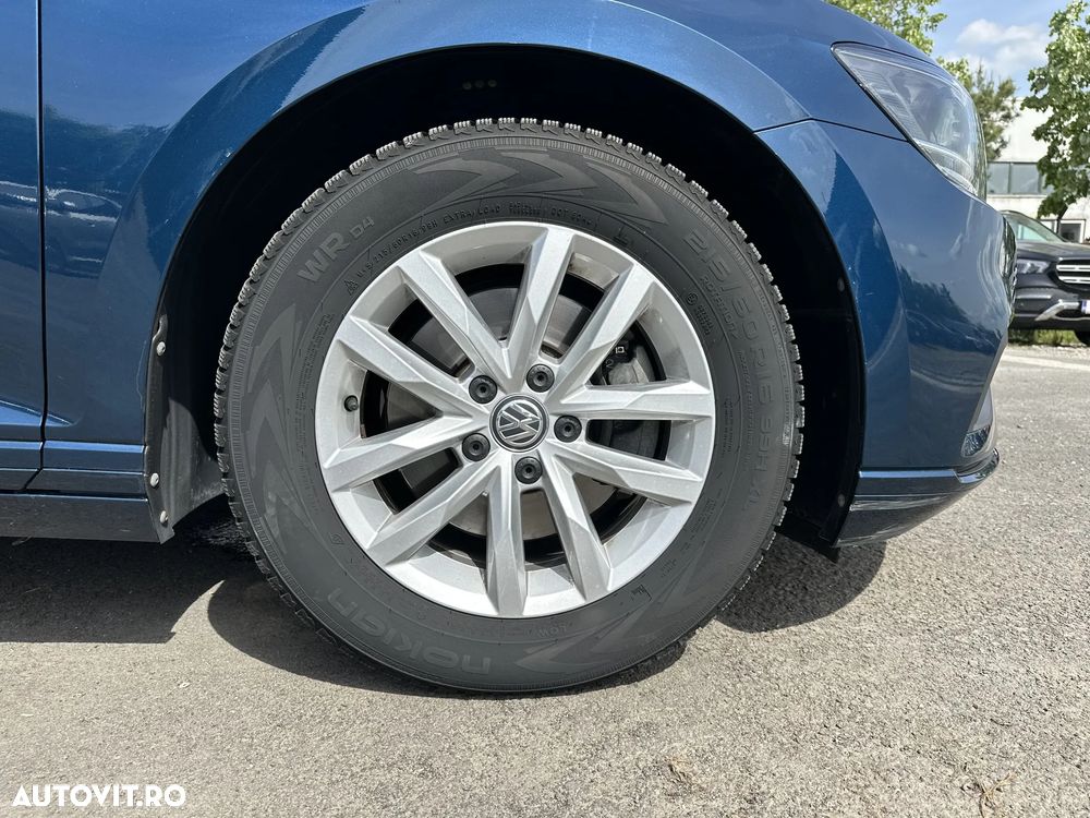 Volkswagen Passat - 14
