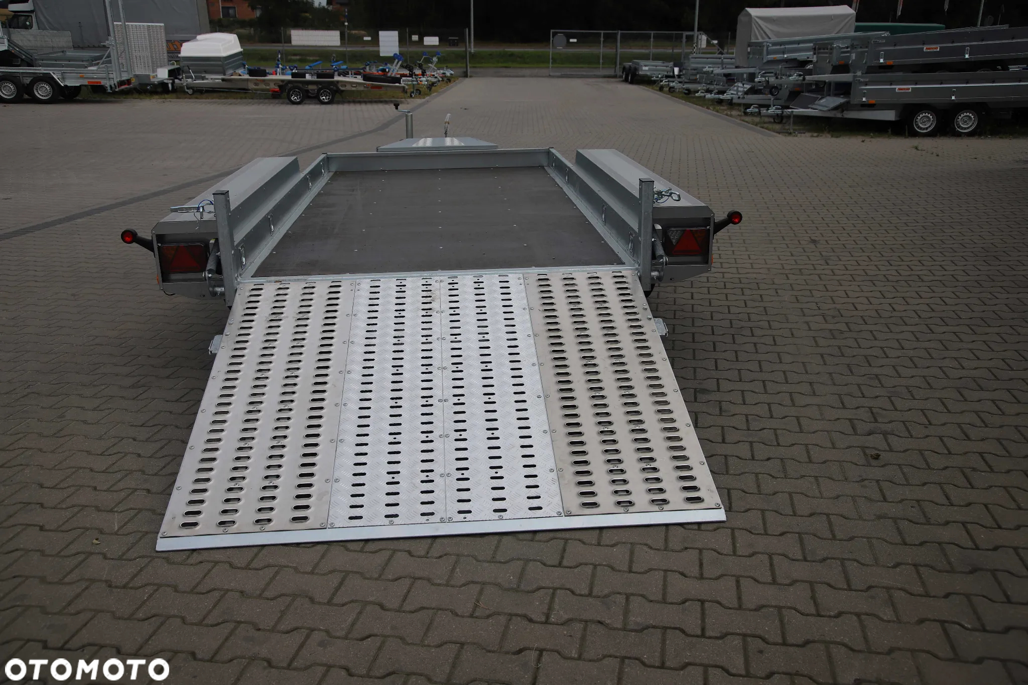 Lorries TPM35-3617 przyczepa do transportu maszyn budowlanych i minikoparek - 12