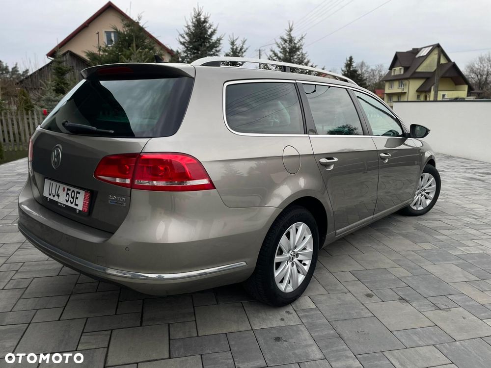 Volkswagen Passat 2.0 TDI BlueMotion Technology Highline - 12