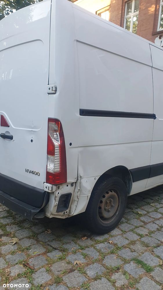 Nissan NV400 - 5