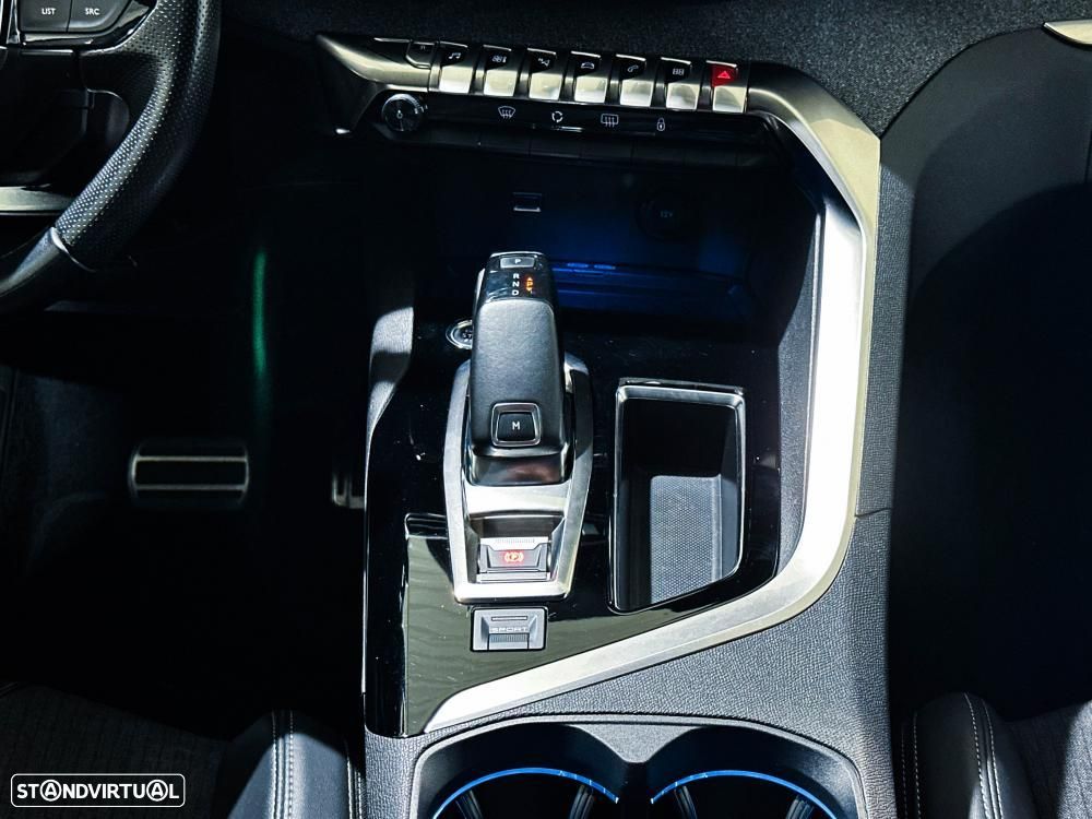 Peugeot 3008 1.6 PureTech GT EAT8 - 23