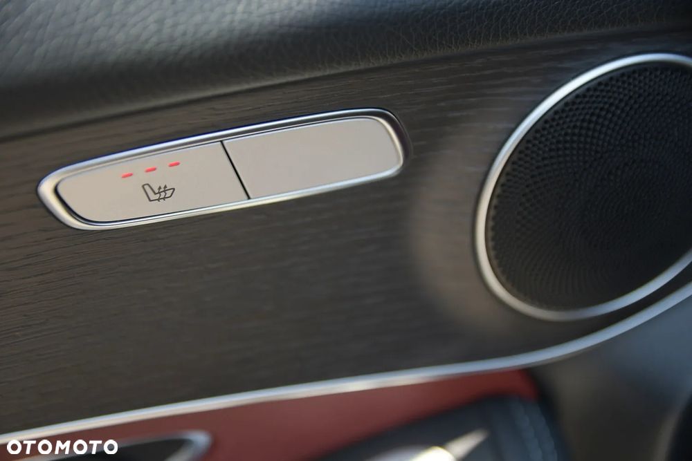 Mercedes-Benz GLC 220 d 4Matic 9G-TRONIC Exclusive - 27