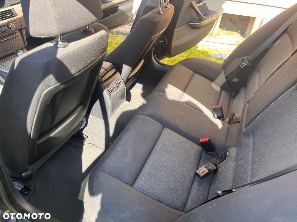 BMW Seria 3 320d - 10