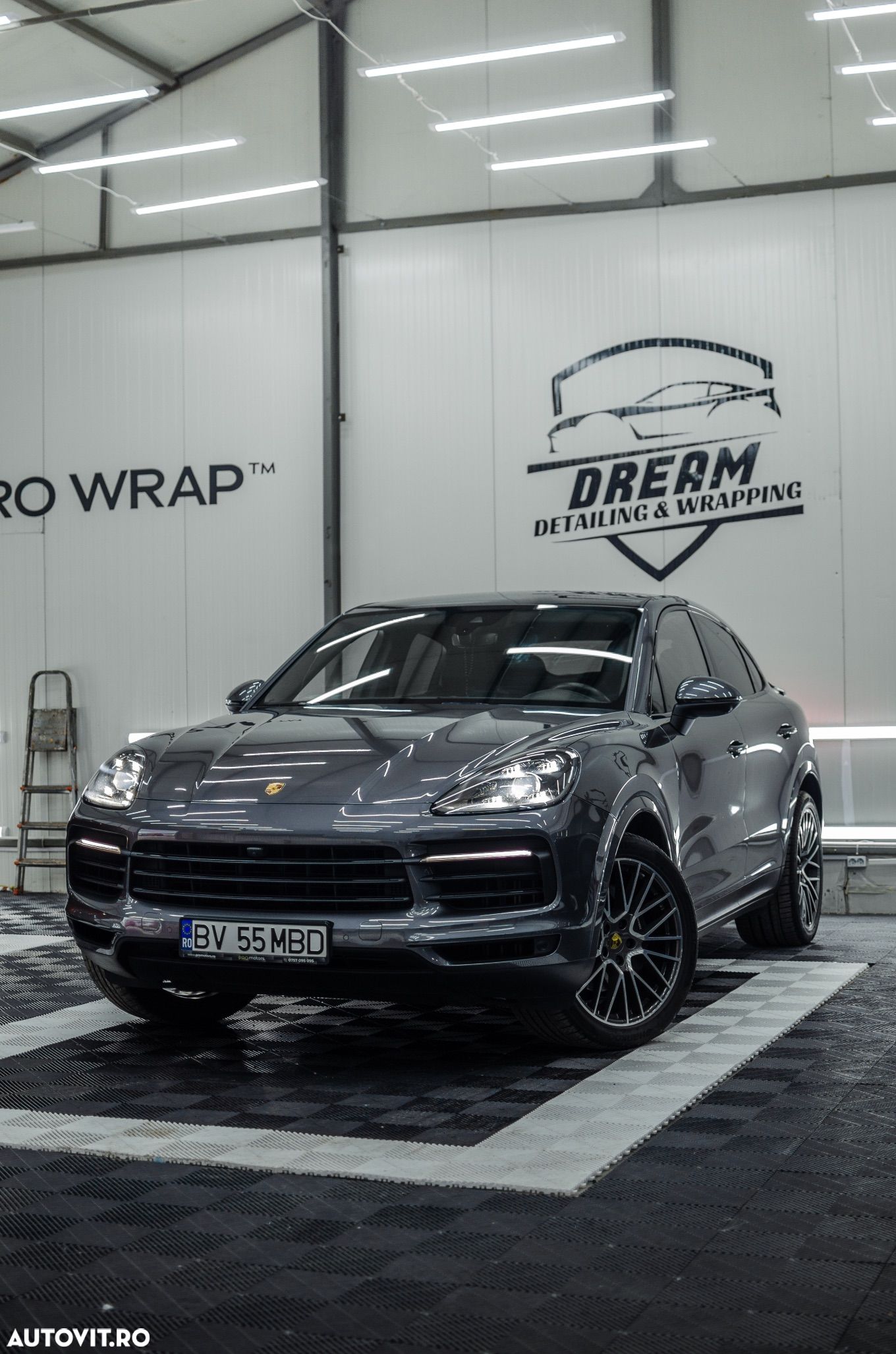 Porsche Cayenne Coupe Standard - 1