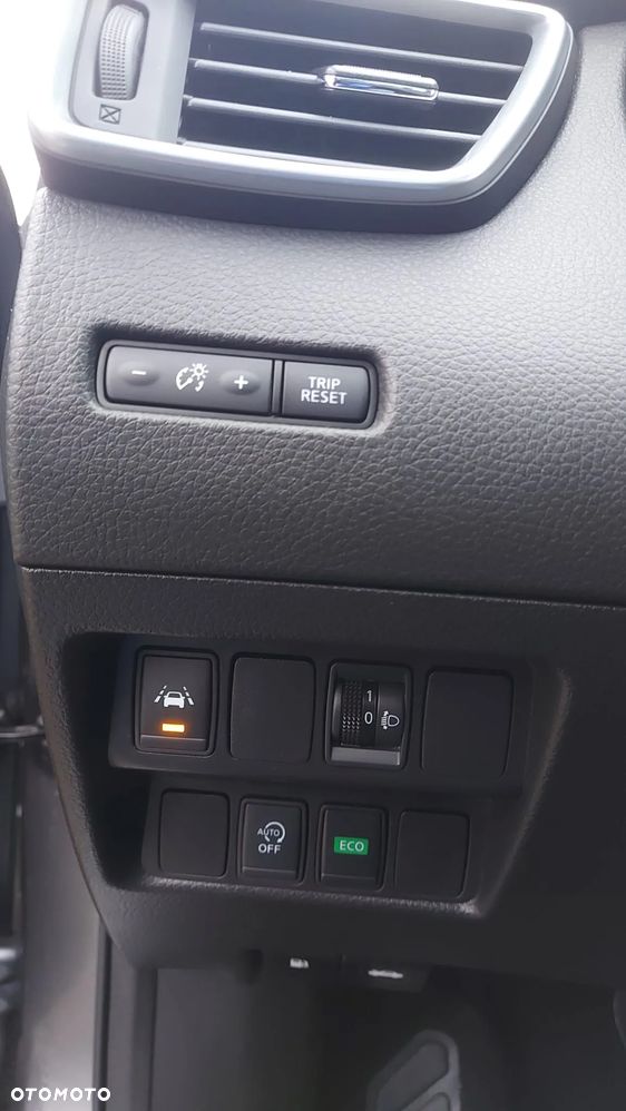 Nissan Qashqai 1.2 DIG-T Xtronic TEKNA+ - 19