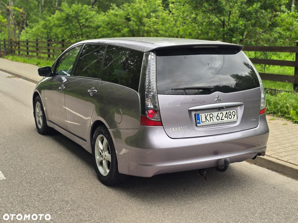 Mitsubishi Grandis 2.0 DI-D 7-Sitzer Intense - 17