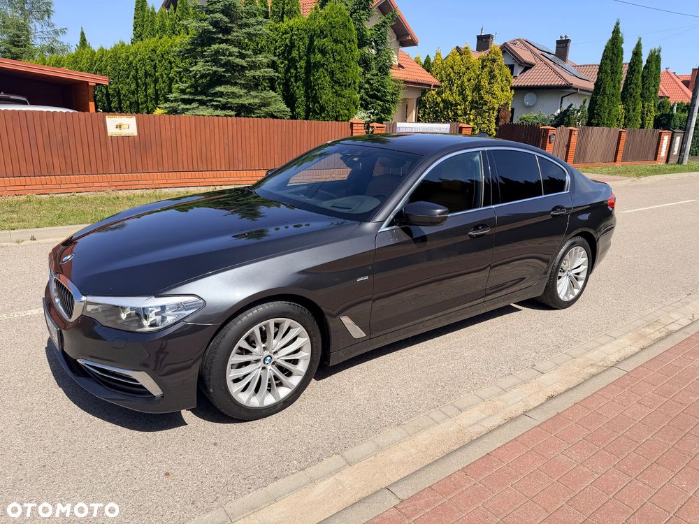 BMW Seria 5 520d xDrive Luxury Line - 3