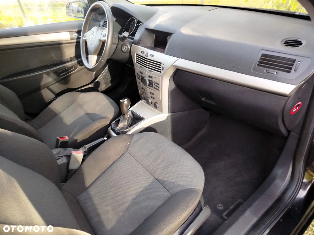 Opel Astra 1.9 CDTI DPF Edition - 12