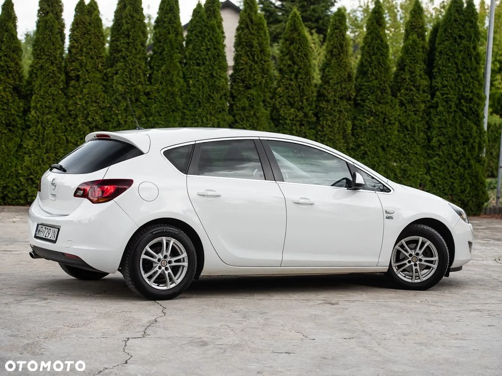Opel Astra 1.4 Turbo - 14