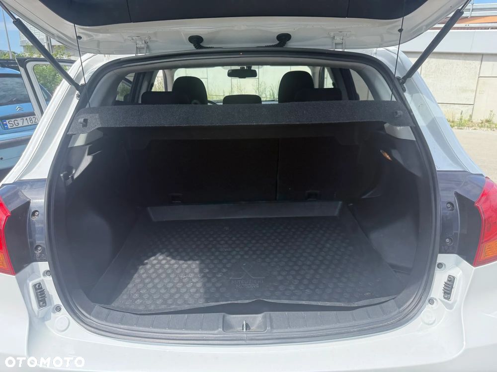 Mitsubishi ASX 1.6 Intense - 12