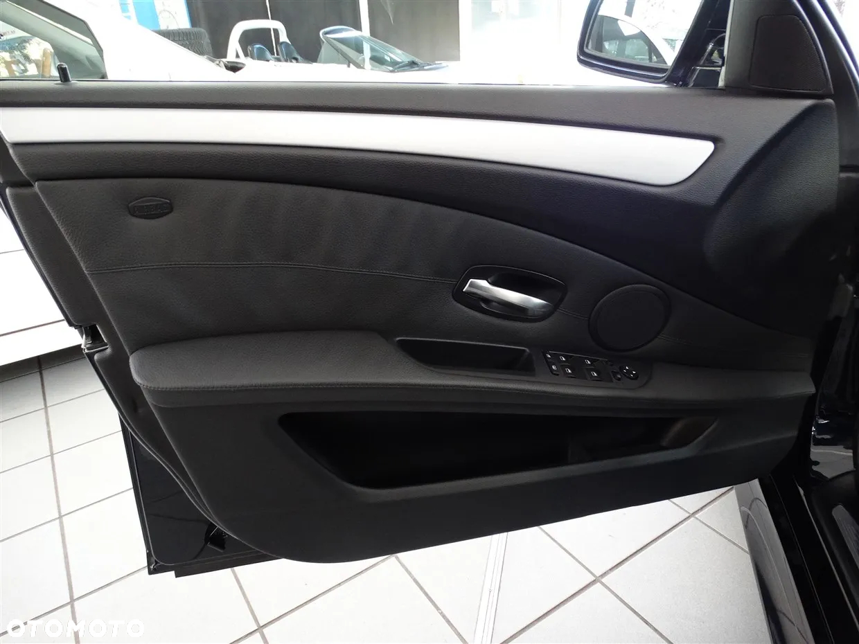 BMW Seria 5 530i - 18
