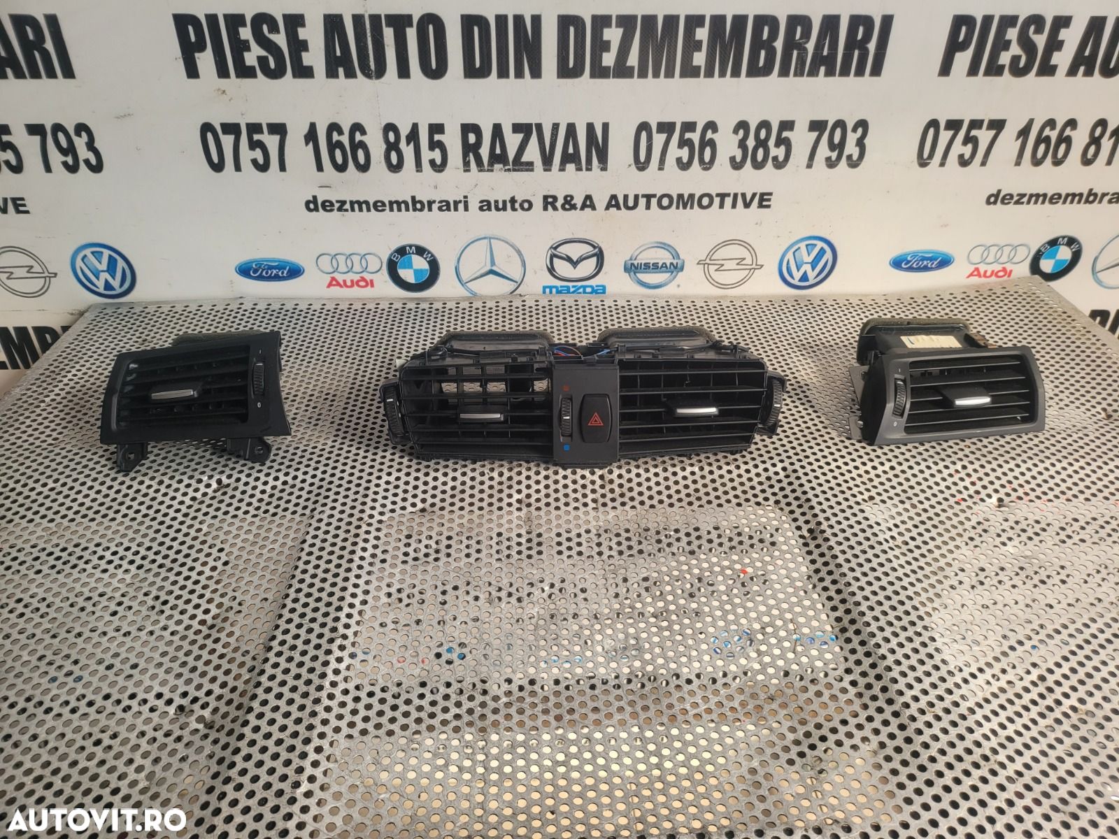 Grile Grila Aerisire Ventilatie Bord Bmw X3 F25 X4 F26 Volan Stanga Dezmembrez Bmw X4 F26 2.0 D Mot - 1