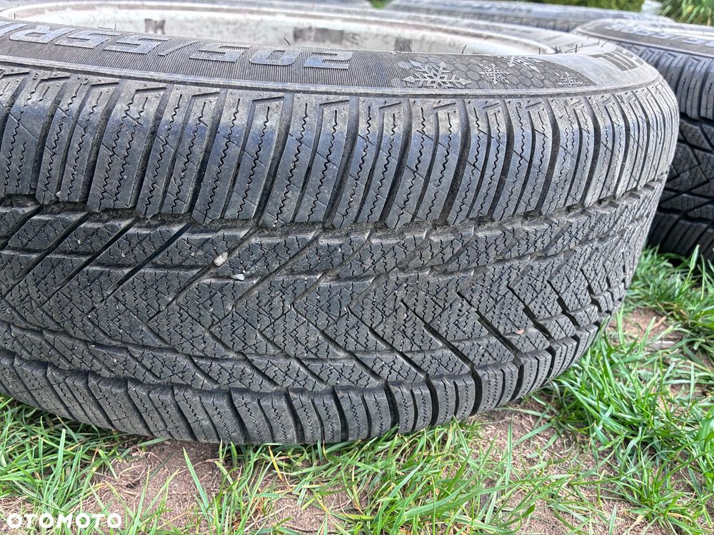 Alufelgi z oponami zimowymi 205/55 R16 - 12