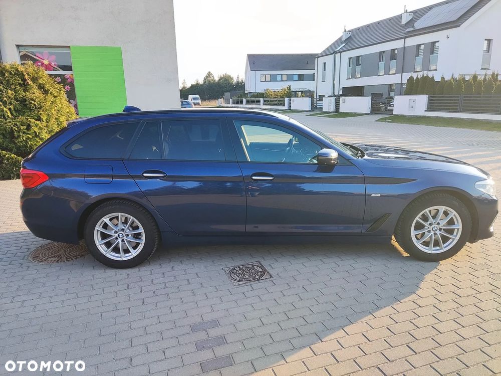 BMW Seria 5 520d xDrive Sport Line sport - 5