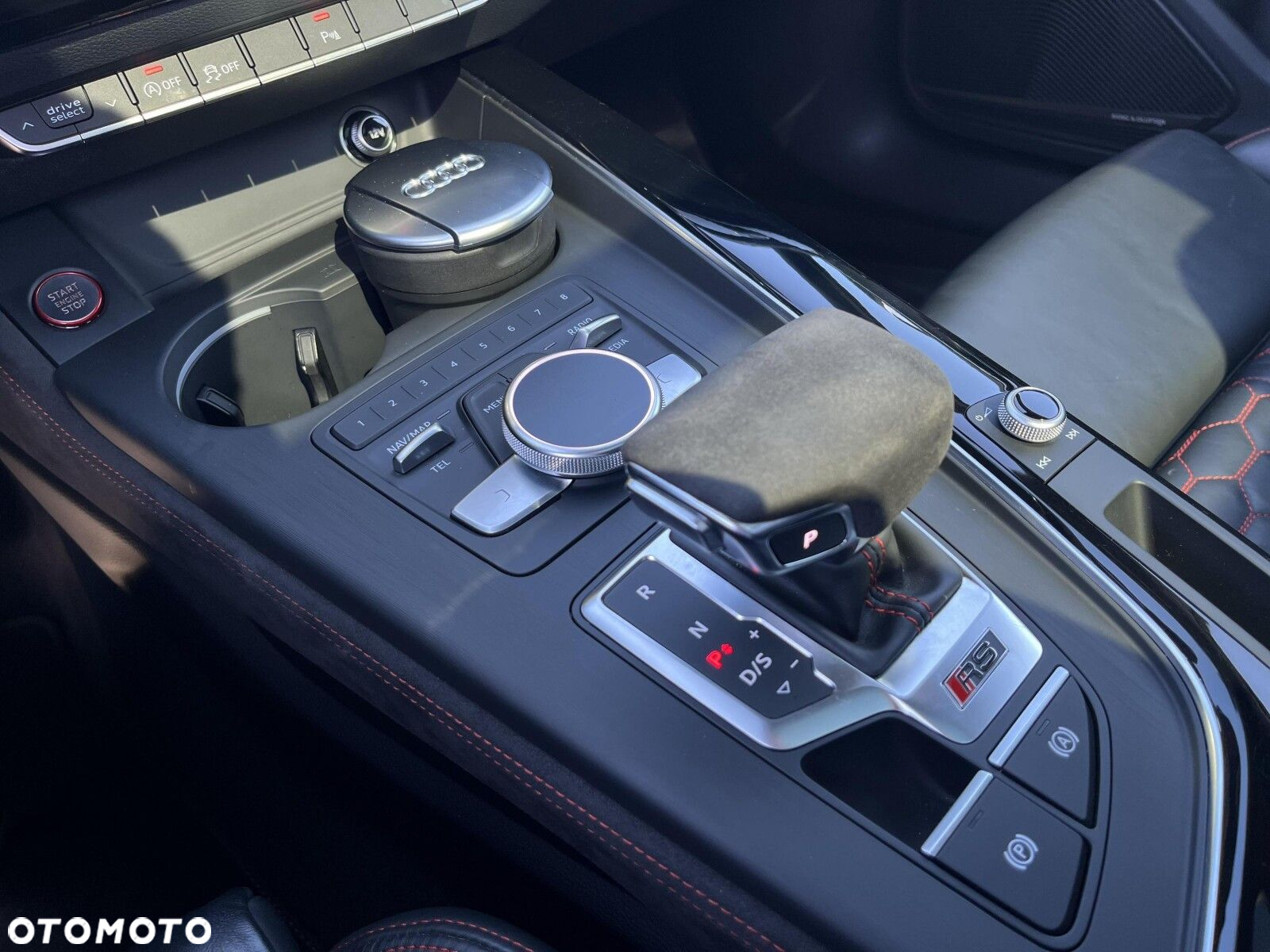 Audi RS4 Avant - 18