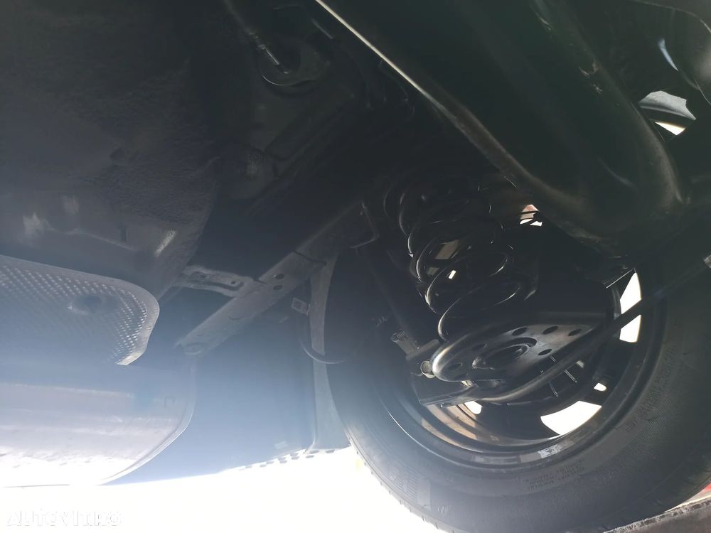 Hyundai i30 1.5 110CP 5DR M/T Highway - 19