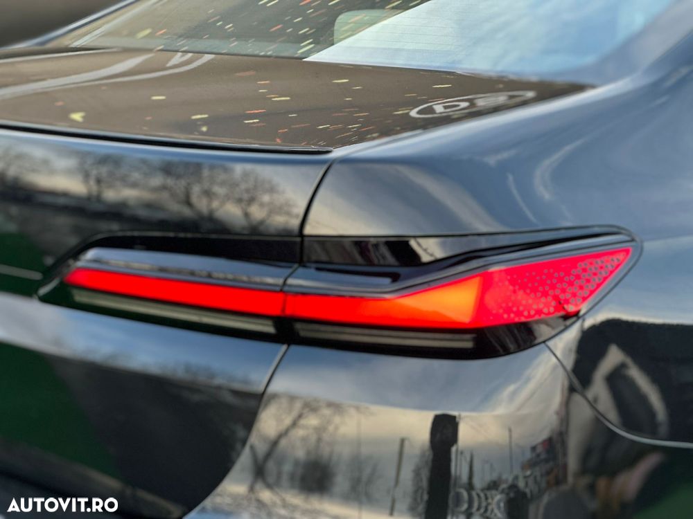 BMW Seria 7 - 10