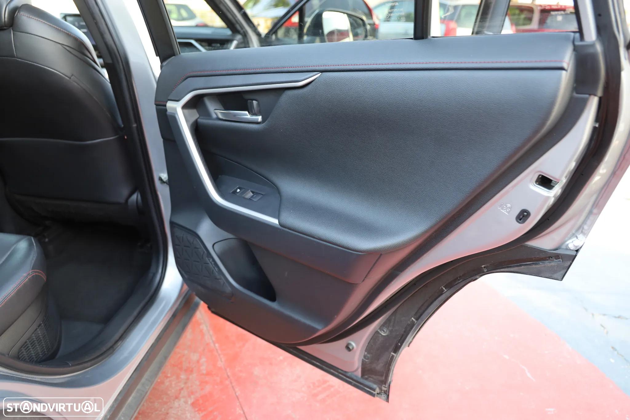 Toyota RAV4 2.5 HDF Exclusive +P.Luxury AWD-i - 11