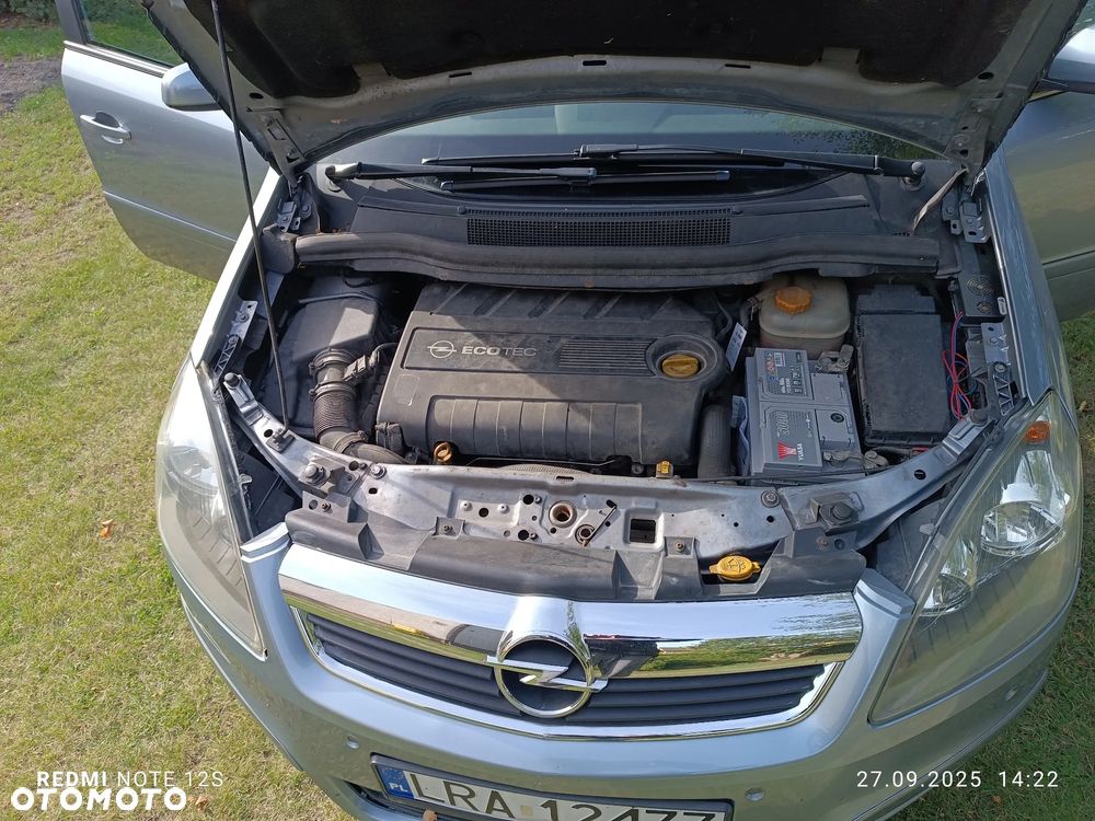 Opel Zafira - 18