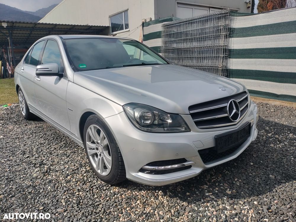 Mercedes-Benz C 180 BlueEFFICIENCY Avantgarde - 26