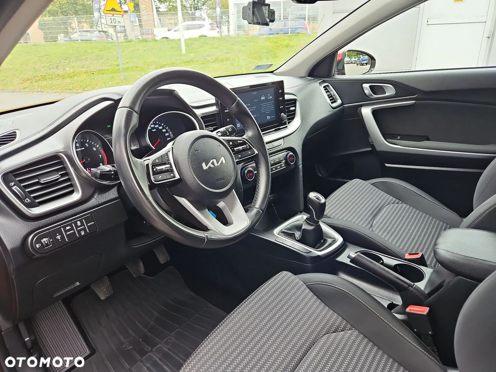 Kia XCeed 1.5 T-GDI M - 10