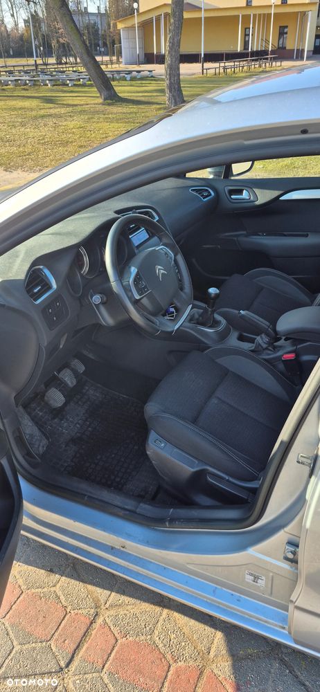 Citroën C4 VTi 120 Attraction - 12