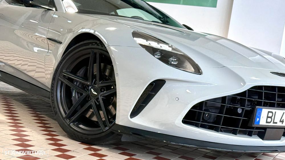 Aston Martin Vantage Coupe V8 - 15