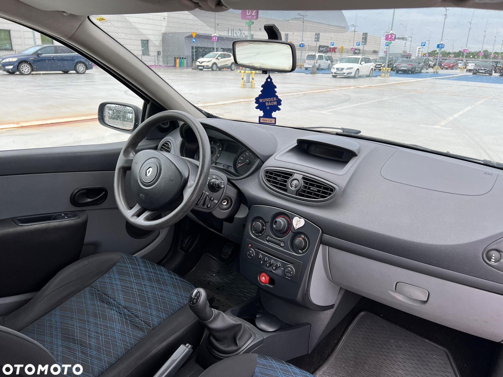 Renault Clio - 10