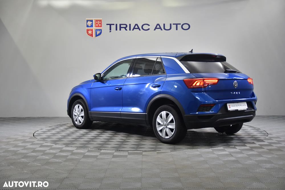 Volkswagen T-Roc - 3