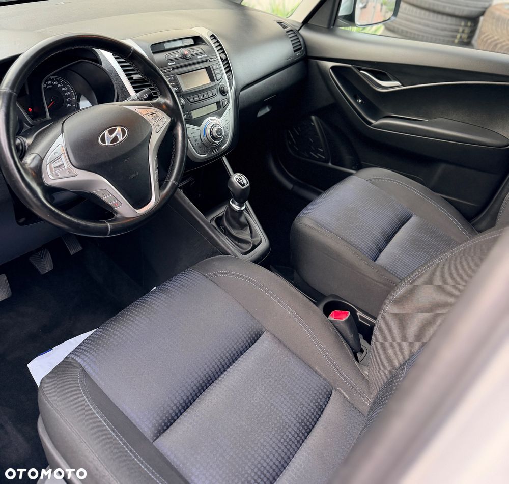 Hyundai ix20 1.4 blue Passion - 29
