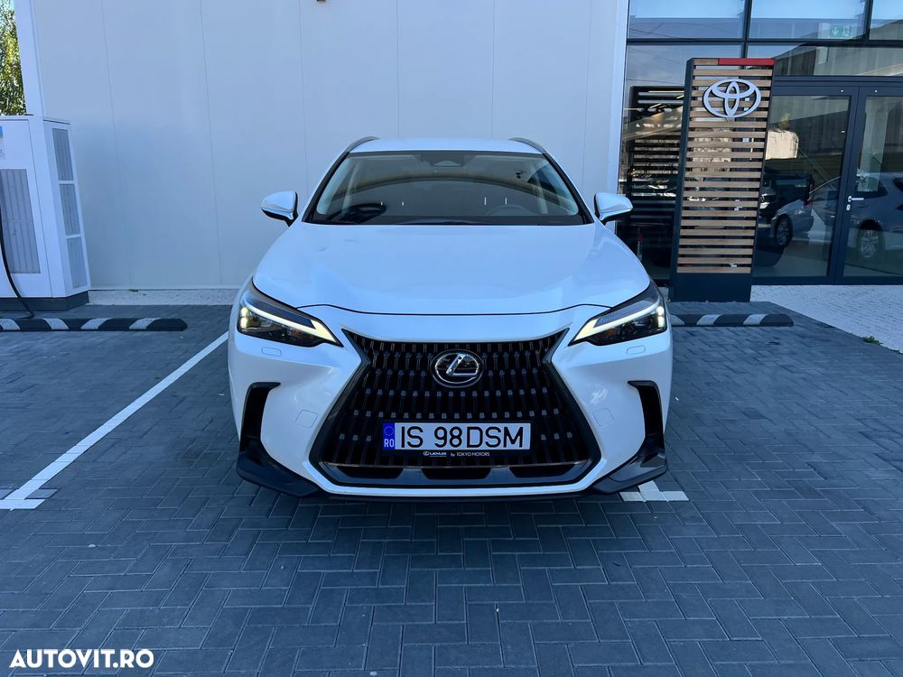 Lexus Seria NX - 2